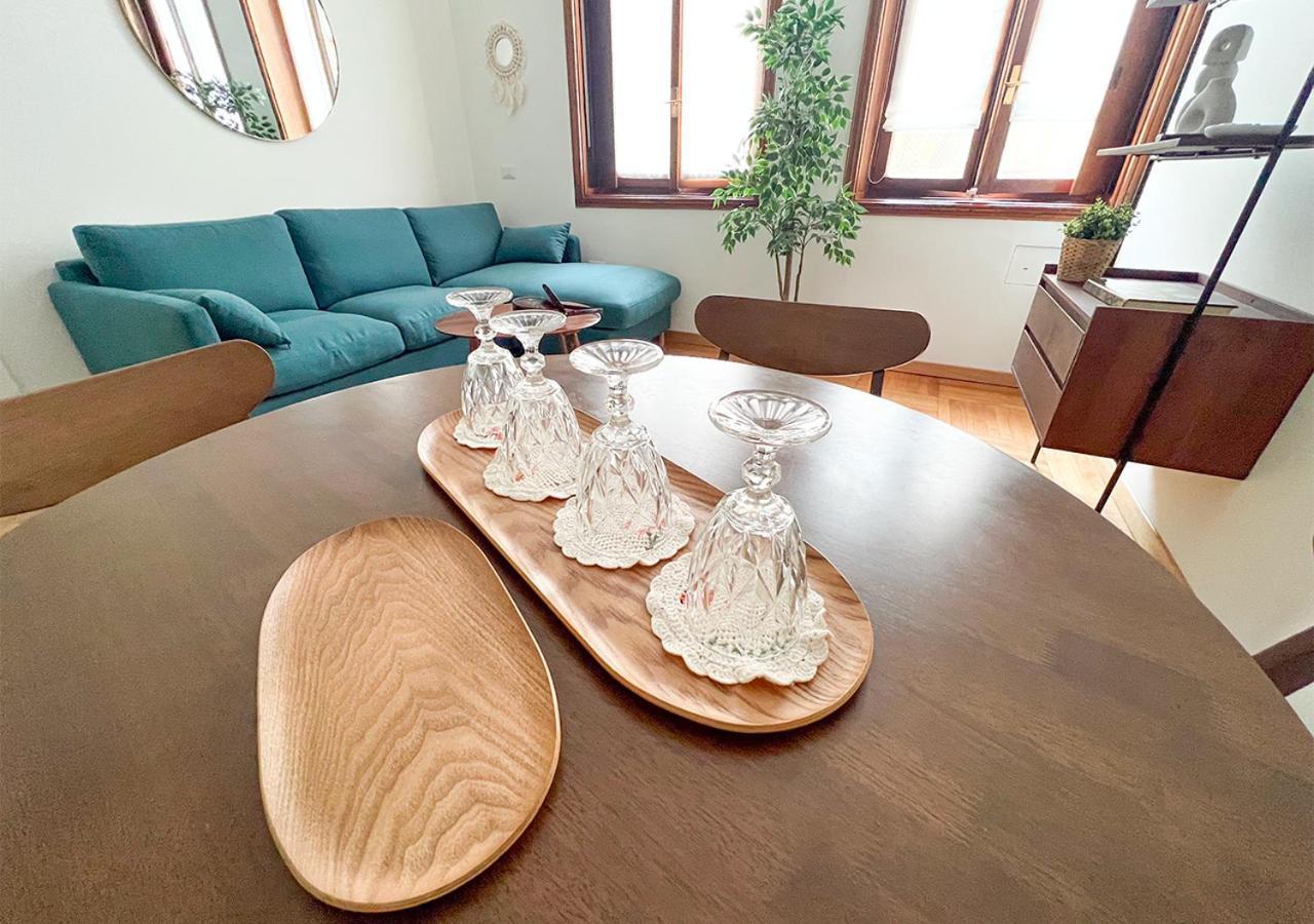 Cozy Duomo - Elegant & Quiet, 300M From Cathedral Appartement Milaan Buitenkant foto